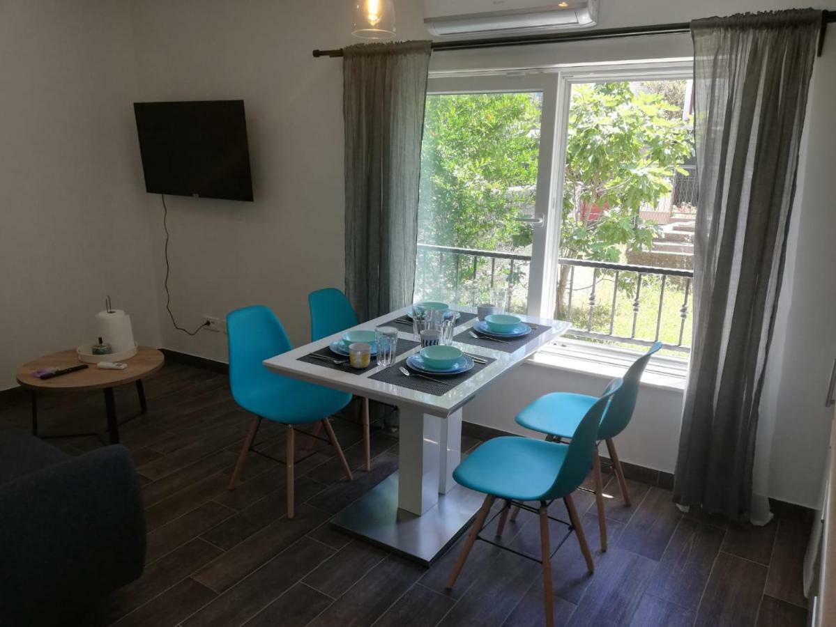Apartment Simply Rodin Kaštela Kültér fotó