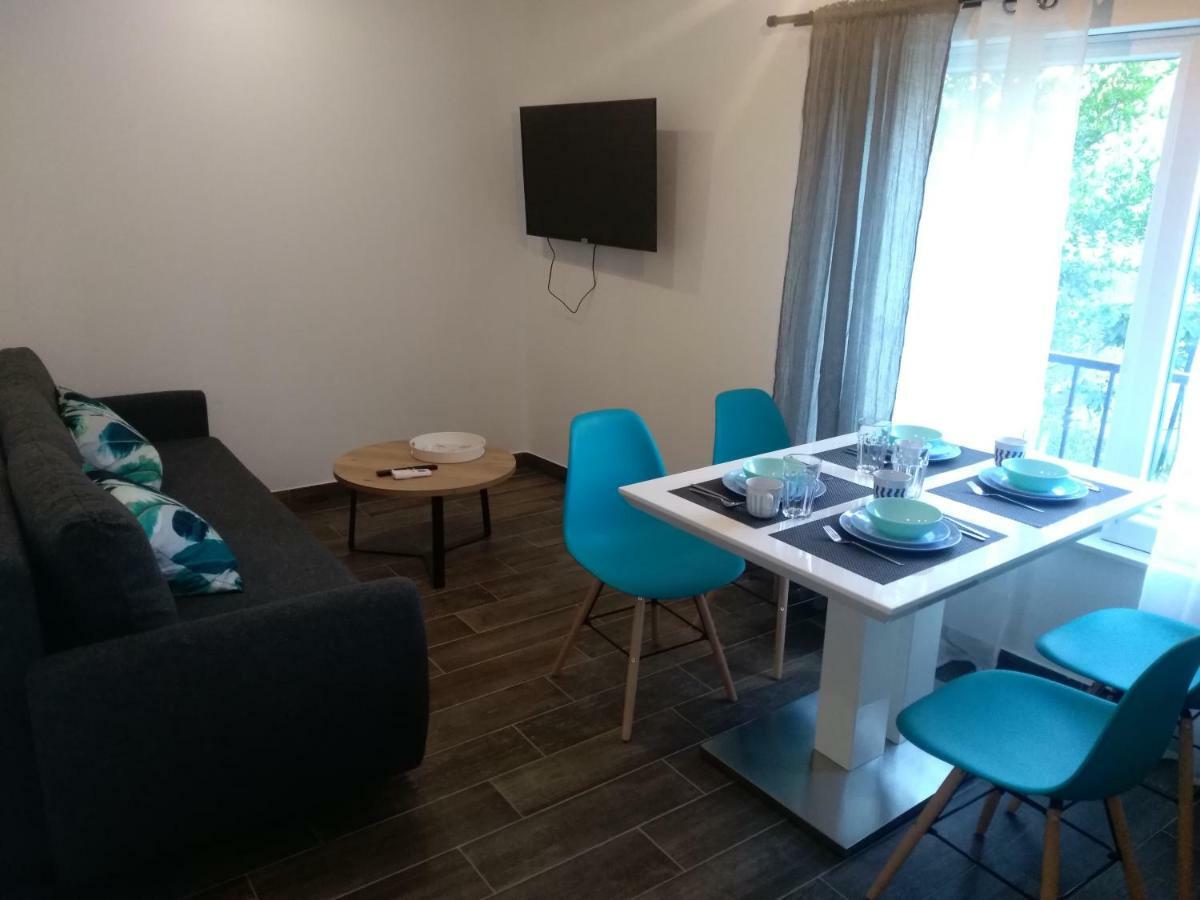 Apartment Simply Rodin Kaštela Kültér fotó