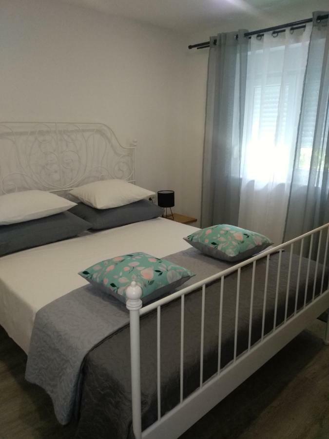 Apartment Simply Rodin Kaštela Kültér fotó